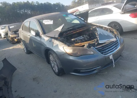 2012 Chrysler 200 Touring z USA, uszkodzony, nr VIN 1C3CCBBB0CN113814